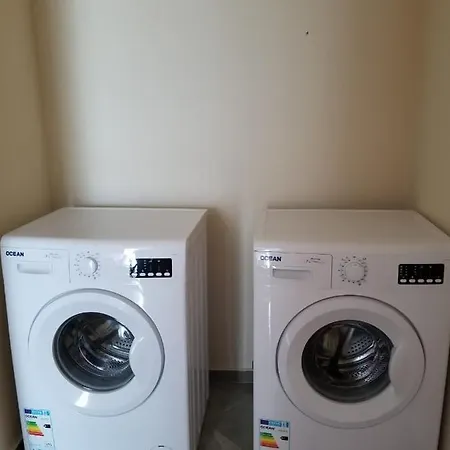 Brothers Lr Apartmán Sarandë