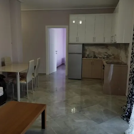 Brothers Lr * Саранда