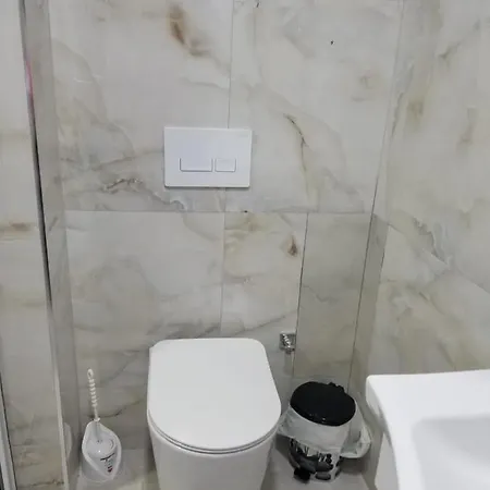 Brothers Lr Apartment