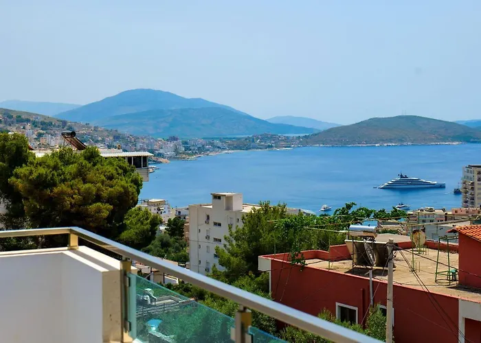 Brothers Lr Apartament